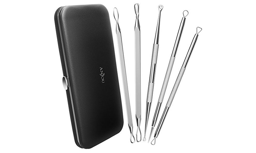 Save 60% Off On A Blackhead Remover Kit!