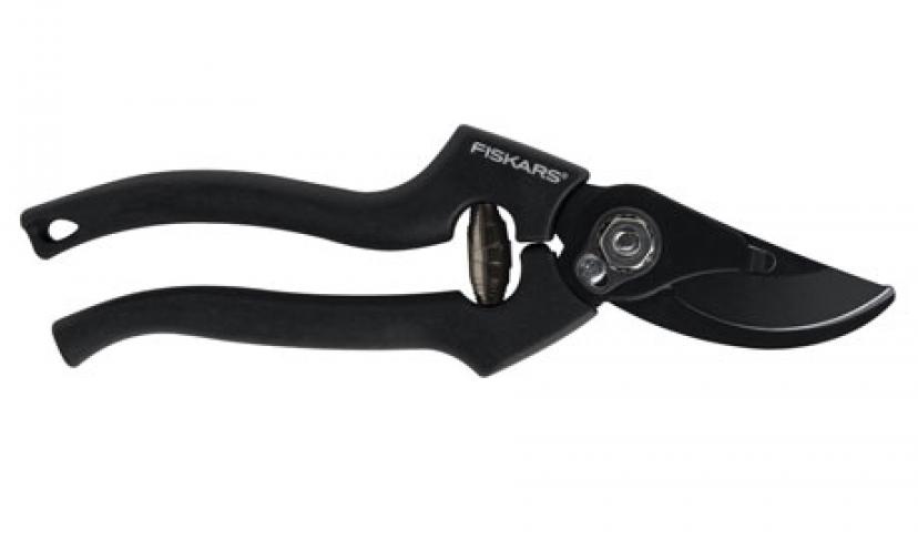 Get Fiskars Professional Bypass Pruning Shears For 39% Off!