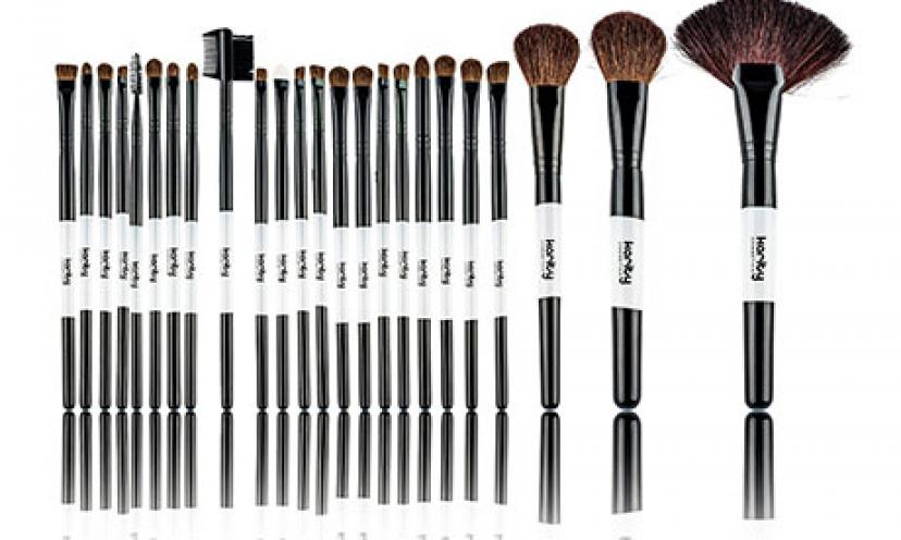 Enjoy 78% Off The Pro 24-Piece Cosmetic Makeup Brush Set!