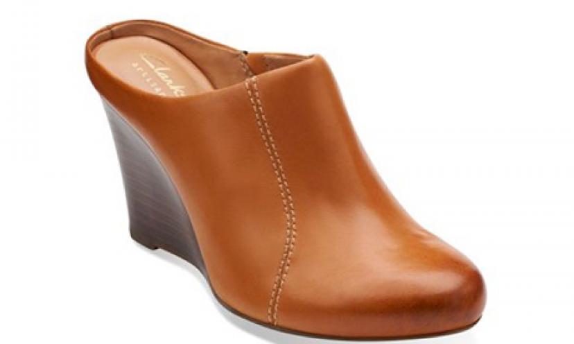 It’s the Clarks Clearance Sale! Get an additional 20% off select items!
