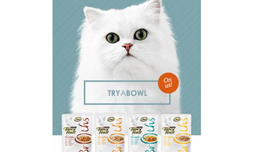 Score free samples of Fancy Feast Broths Cat Food