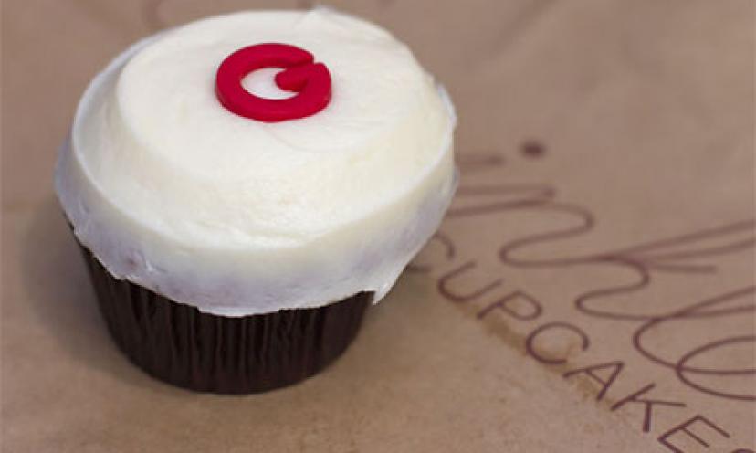 STUDENTS: Get A FREE Sprinkles Cupcake!