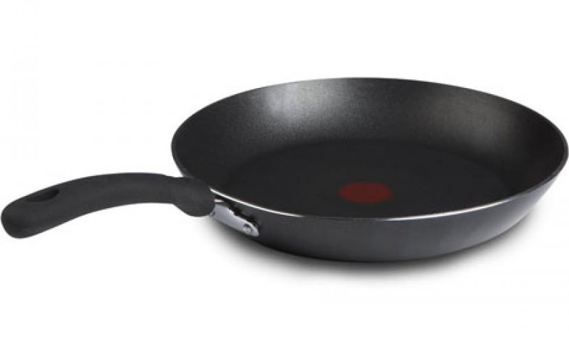 Get 57% Off on the T-fal Thermo-Spot Heat Indicator Fry/Saute Pan!