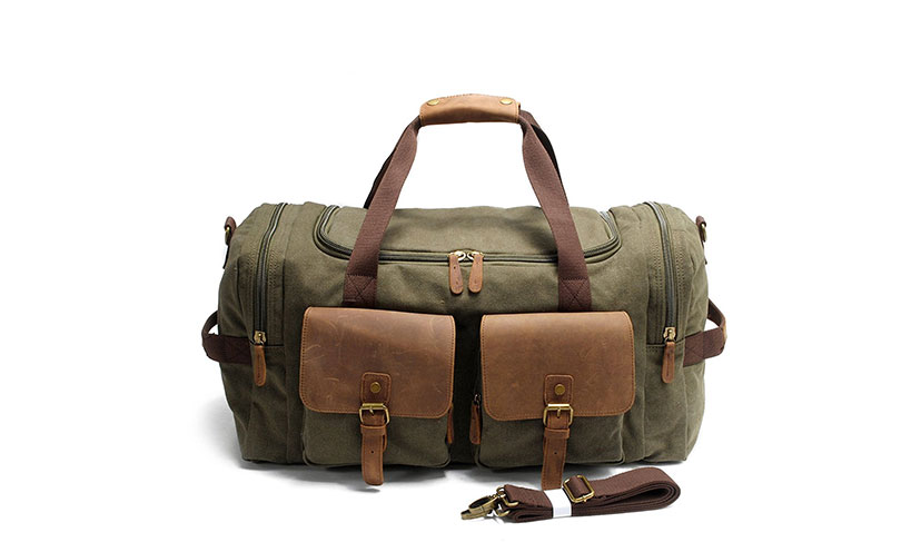 Save 62% off on the SUVOM Leather Duffle Bag!