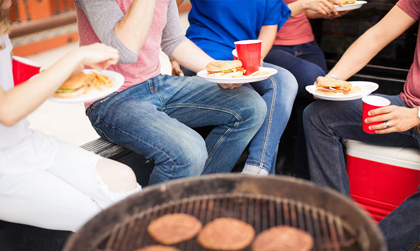6 Ways to Trick Out Your Tailgate Party on a Budget!