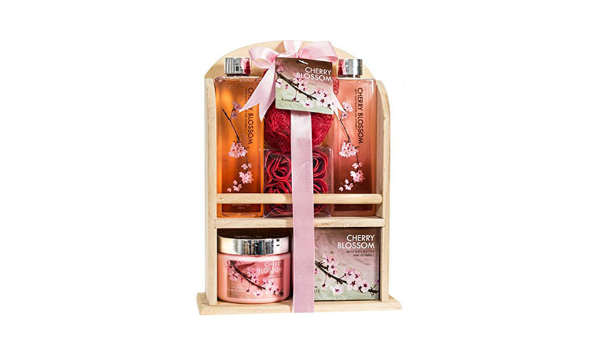 Save 20% on a Cherry Blossom Bathroom Spa Gift Set!