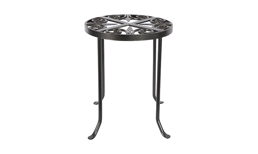 Save 24% on a Round Trivet Plant Stand!